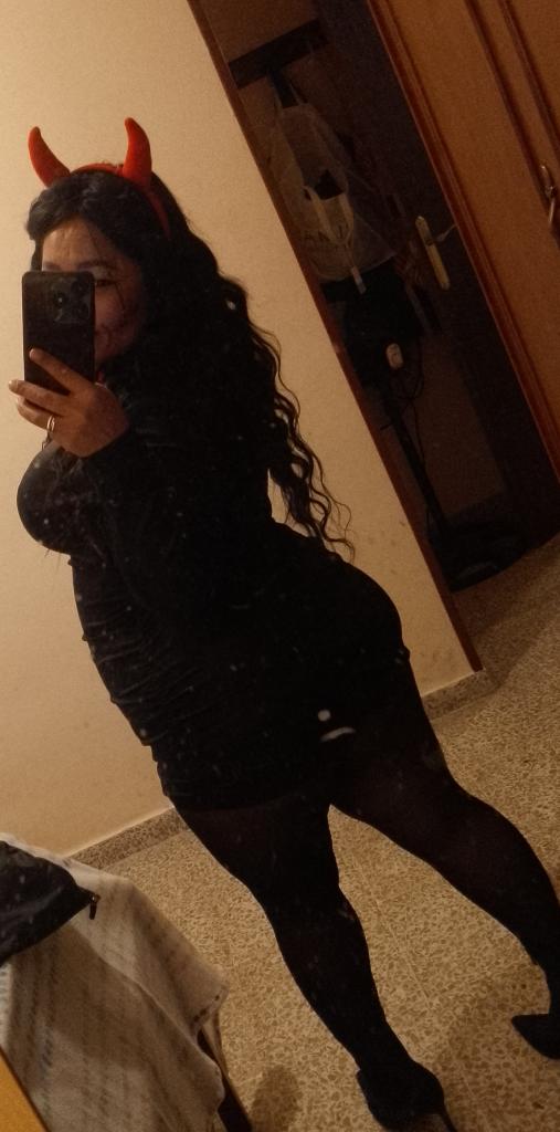 607465678: Chica busca chico en Granada