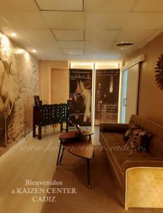 648910903:  en Cádiz