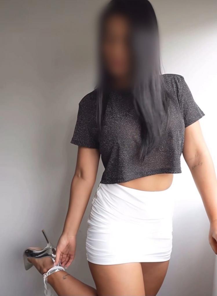 Chica busca chico en Madrid: Chica busca chico