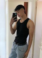 643176930: Chico busca chica en Zaragoza