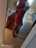 631121599: Chica busca chico en Gerona