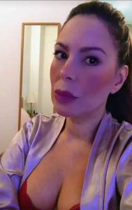 617995813: Chica busca chico en Madrid