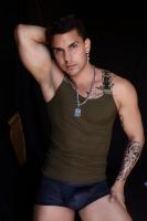 695819266: Chico busca chica en Barcelona