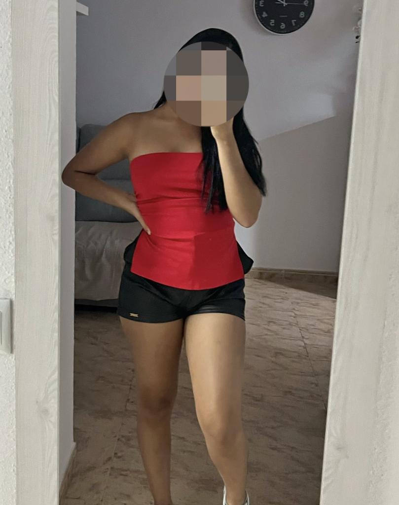 Chica busca chico en Almería: 