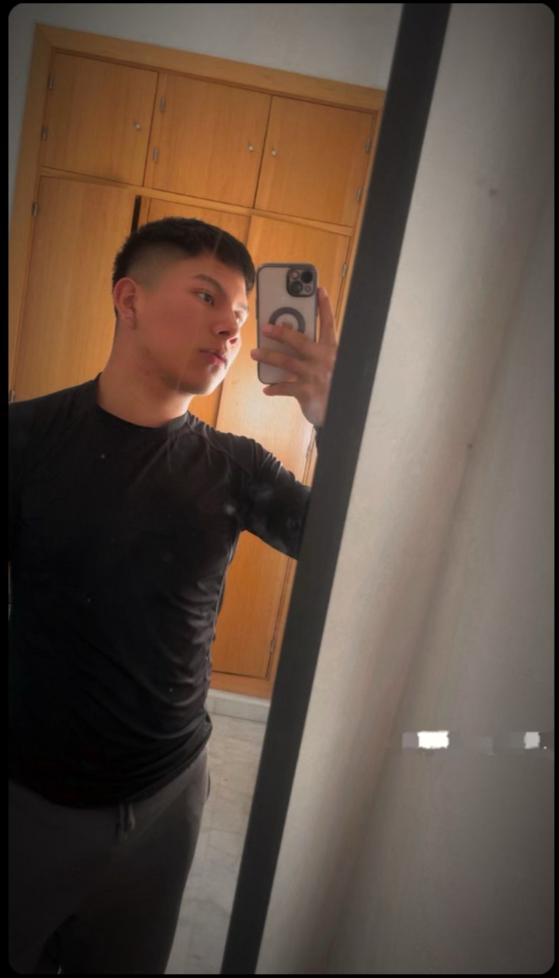 Chico busca chica en Sevilla: 