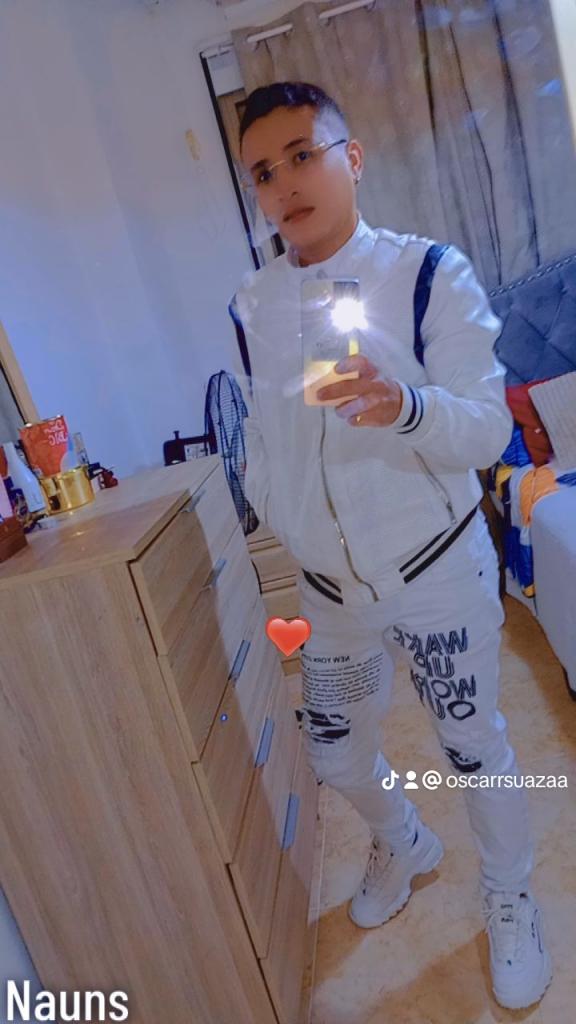 Chico busca chica en Valencia: 