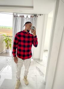 614911903: Chico busca chica en Alicante