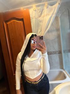 672502437: Chica busca chico en Madrid