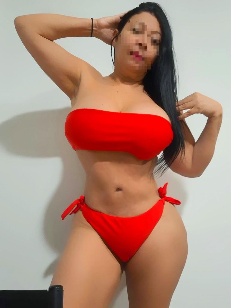 Chica busca chico en Barcelona: 