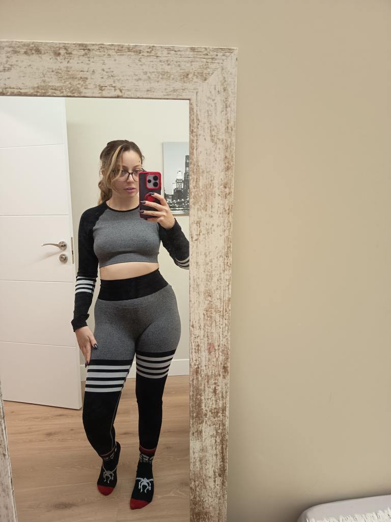 671682249: Chica busca chico en Madrid