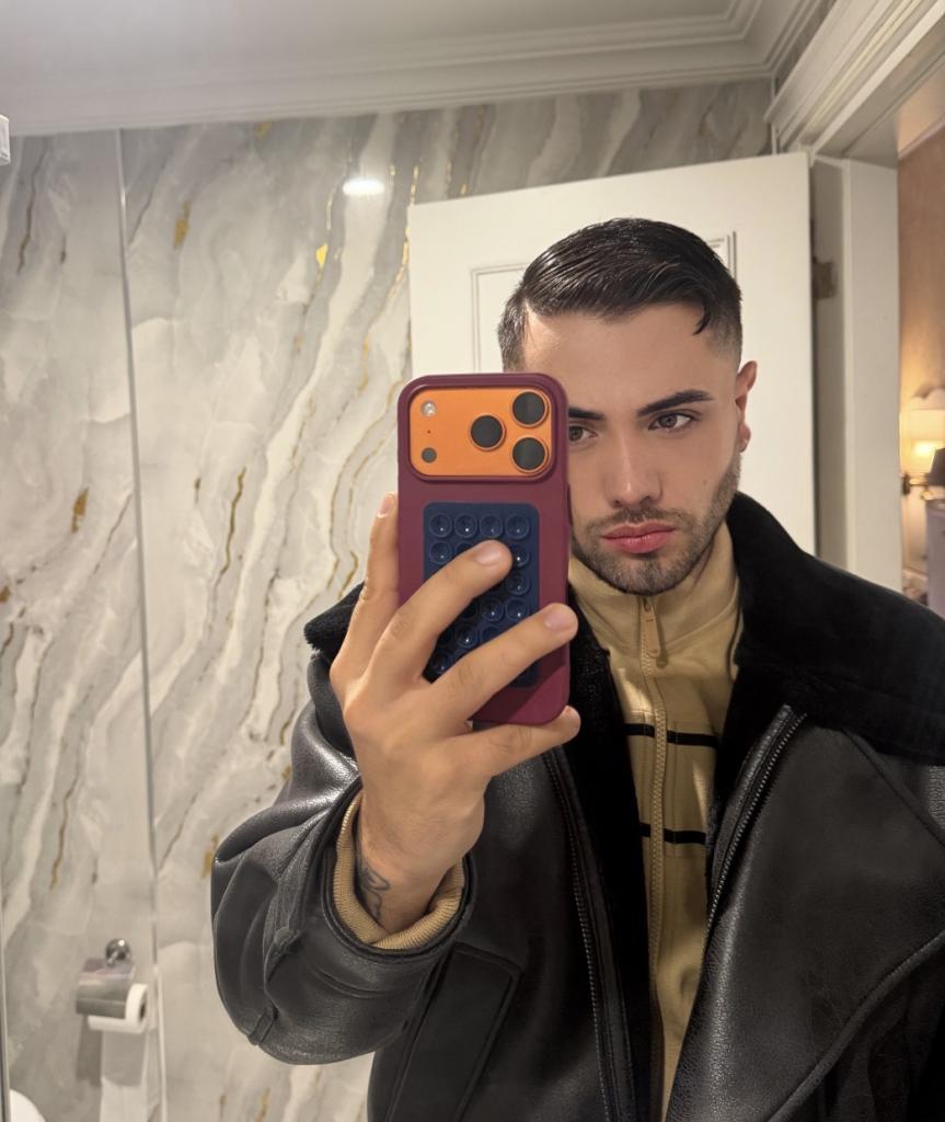 643252843: Chico busca chica en Sevilla