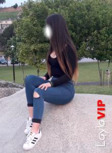 631741100: Chica busca chico en La Coruña