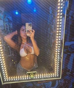 634093716: Chica busca chico en Barcelona