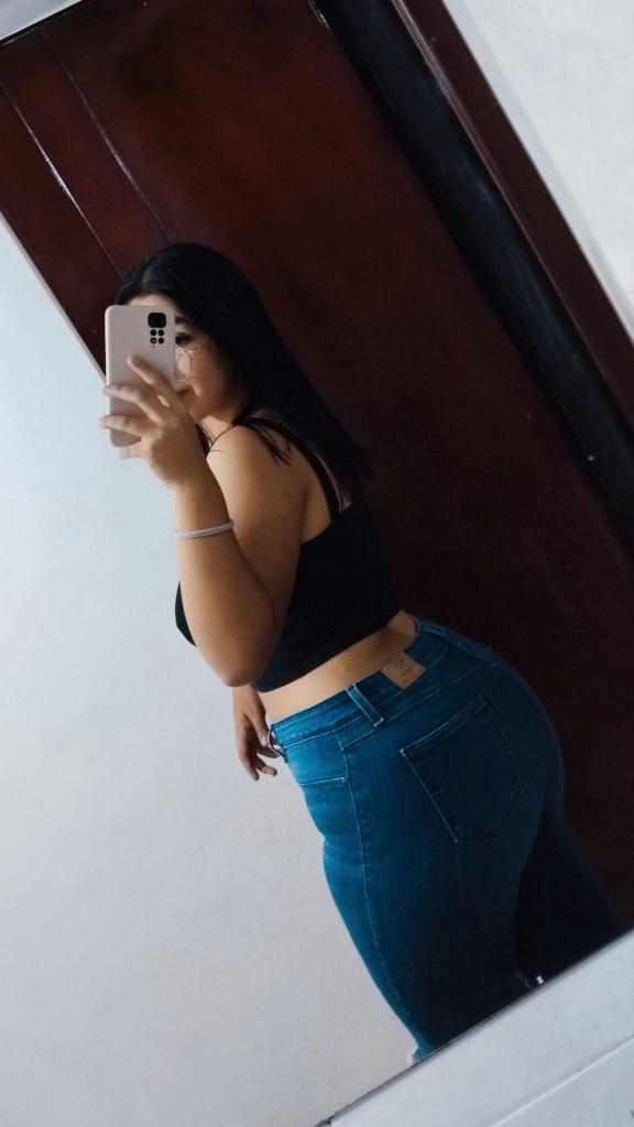 Chica busca chico en Granada: 