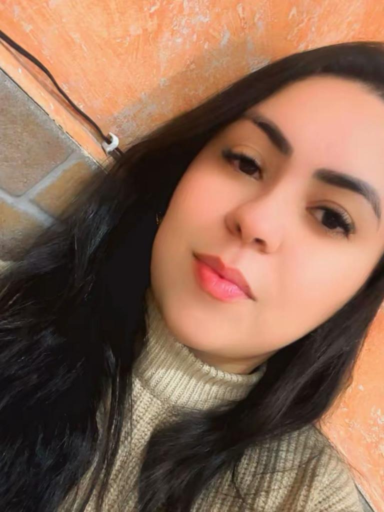 607533381: Chica busca chico en Pontevedra