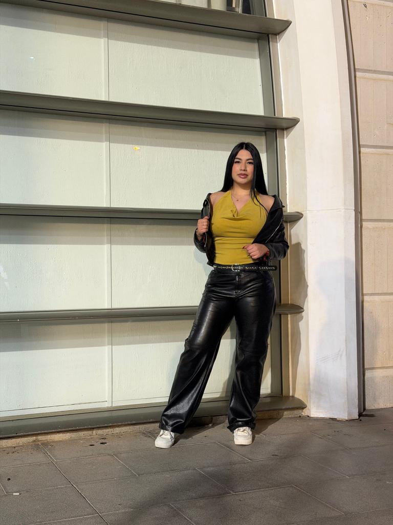 Chica busca chico en Alicante: 