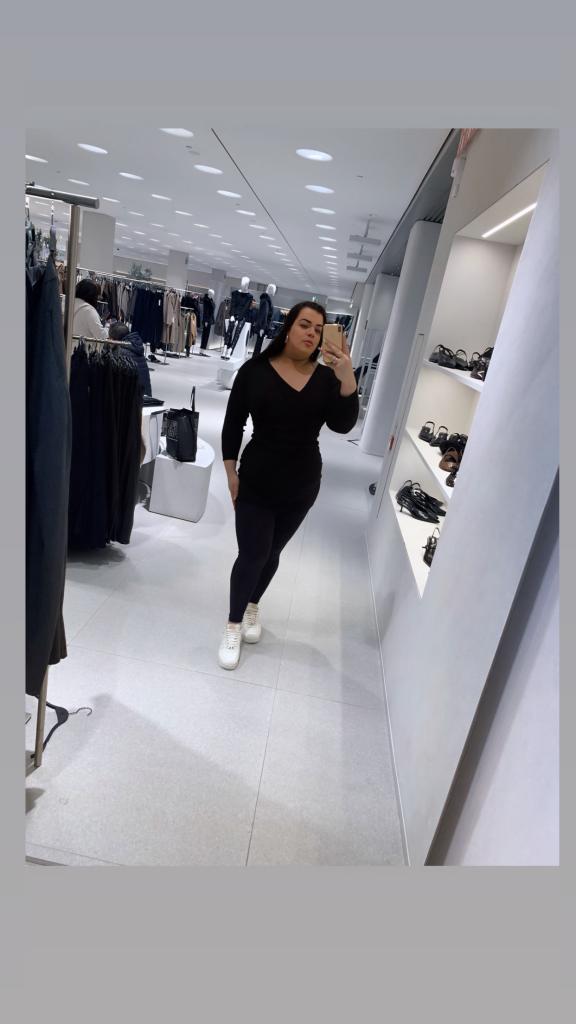 645481763: Transexual en León