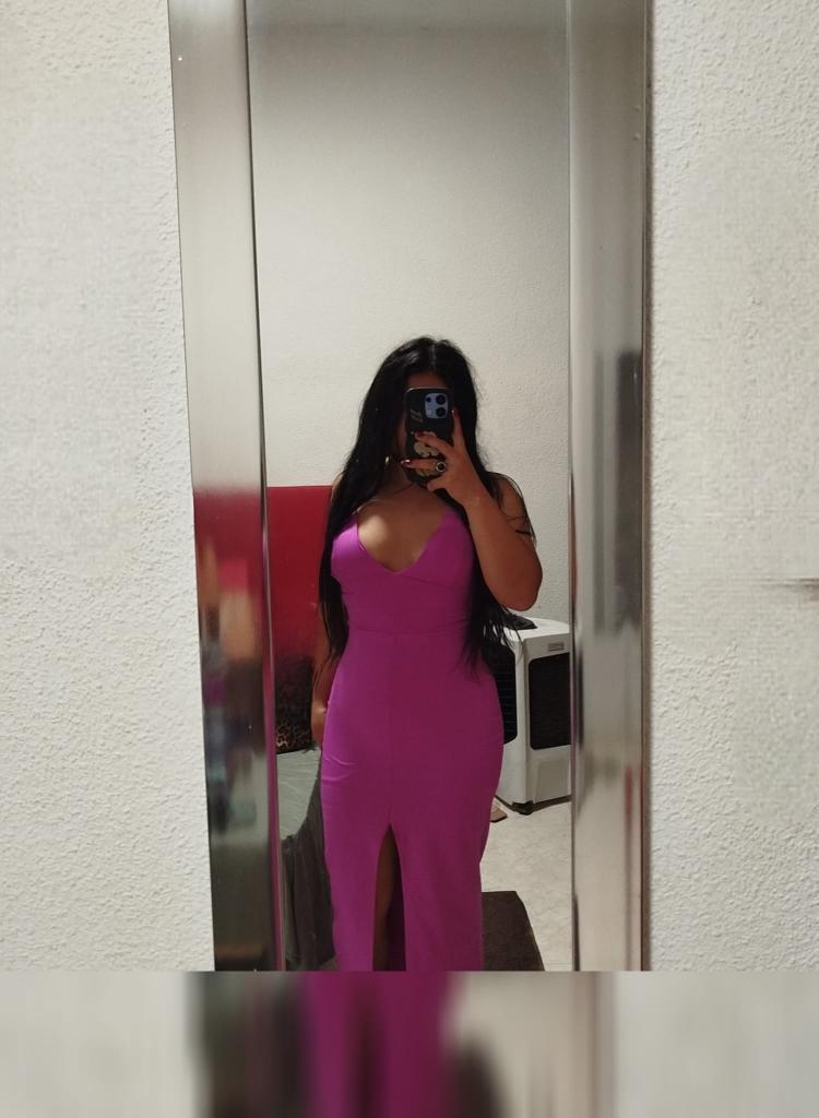 631086796: Chica busca chico en Barcelona