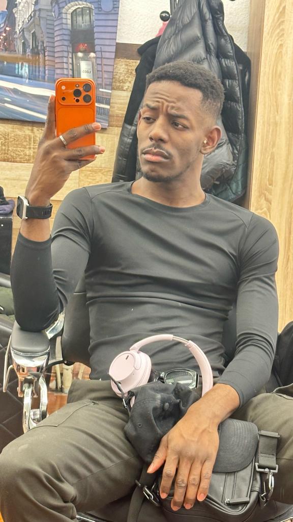 667021094: Chico busca chica en Madrid