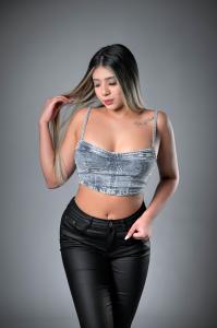 647613437: Chica busca chico en Lérida