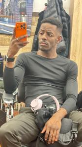 667021094: Chico busca chica en Madrid