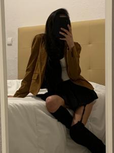 695992490: Chica busca chico en Madrid