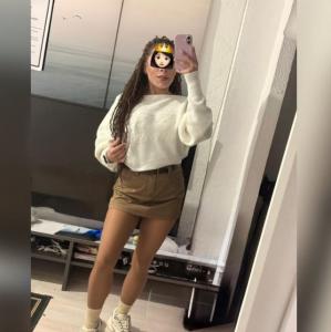 656499858: Chica busca chico en Barcelona