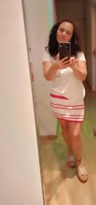 610739471: Chica busca chico en Barcelona