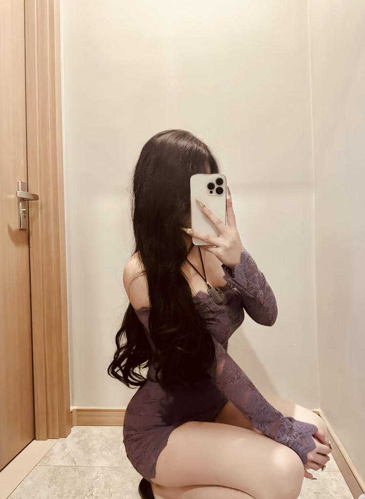 693232333: Chica busca chico en Barcelona