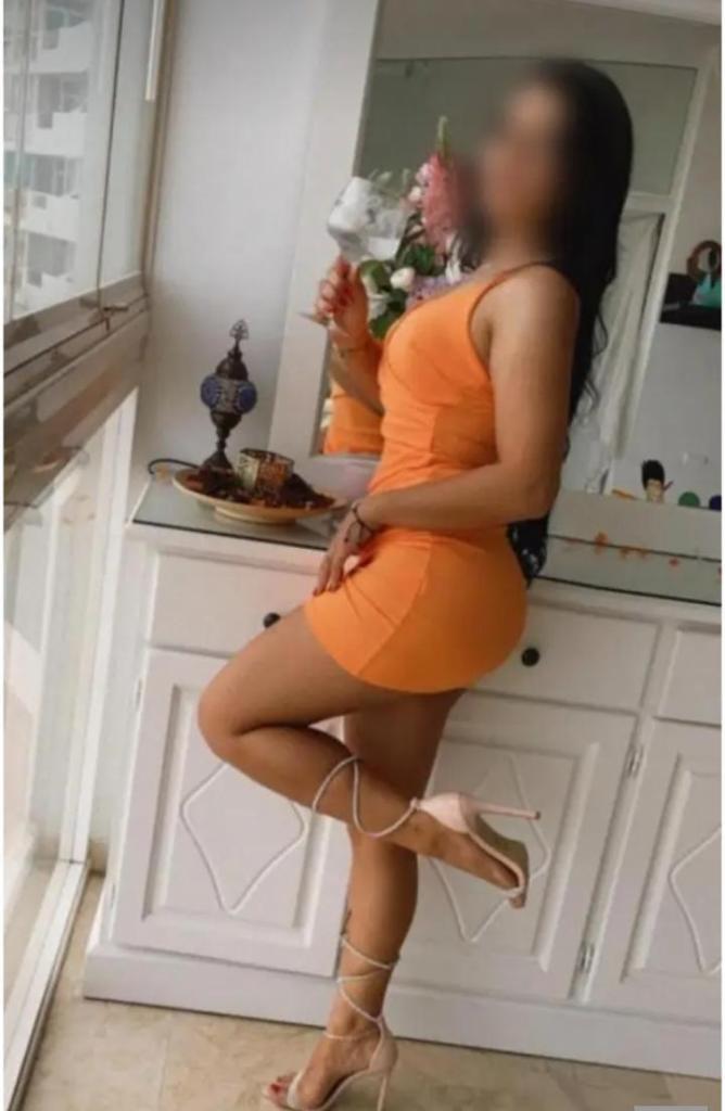 671466741: Chica busca chico en Alicante