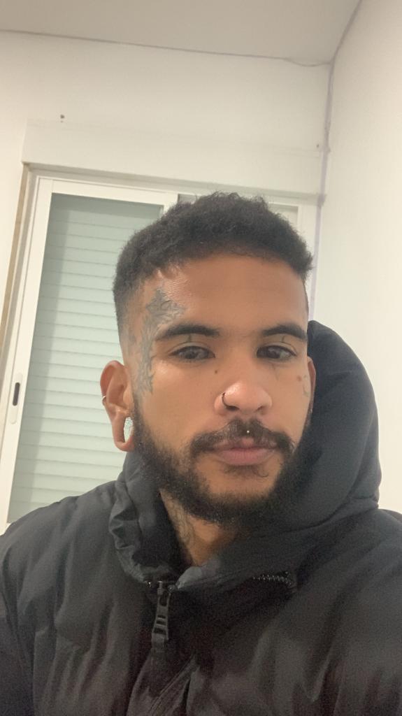 604175354: Chico busca chica en Alicante