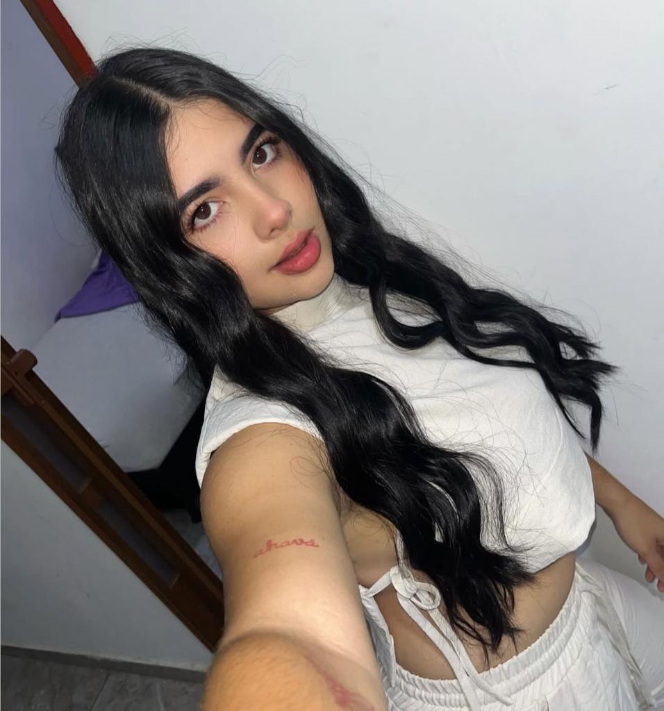 697249078: Chica busca chico en Badajoz