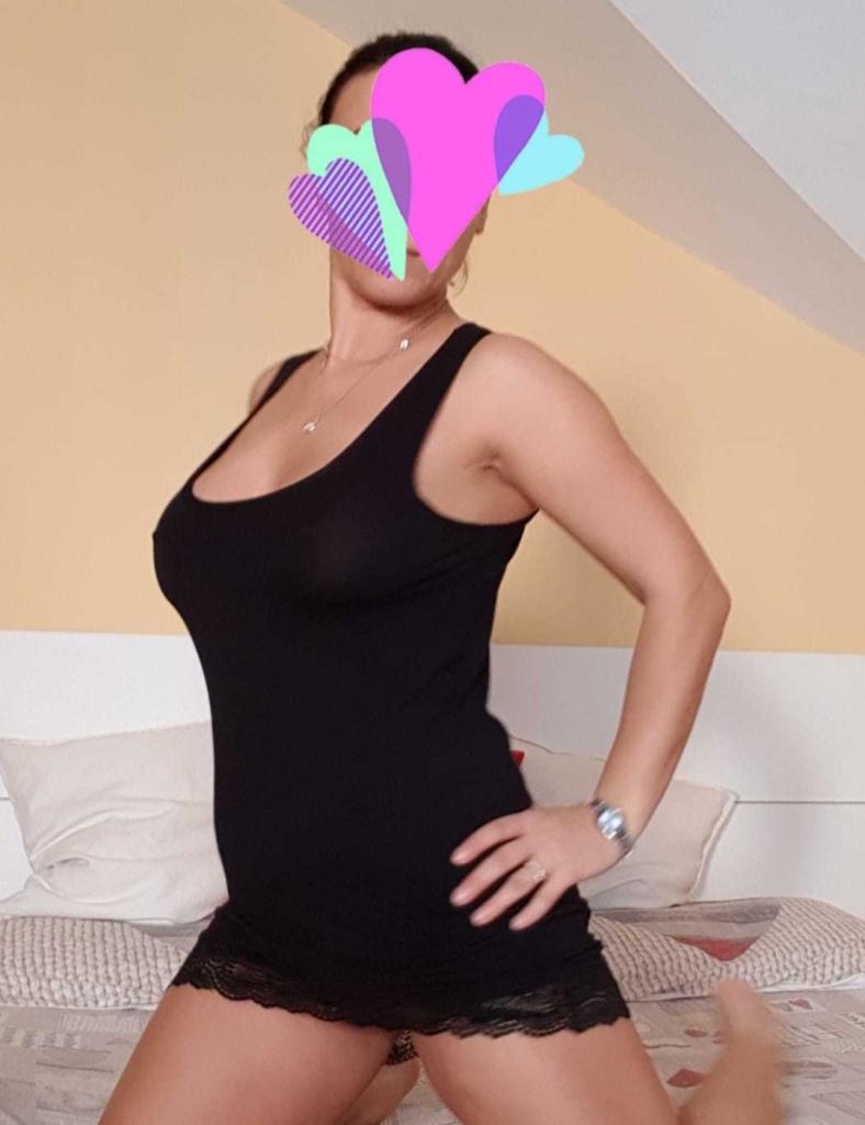 Chica busca chico en Granada: 