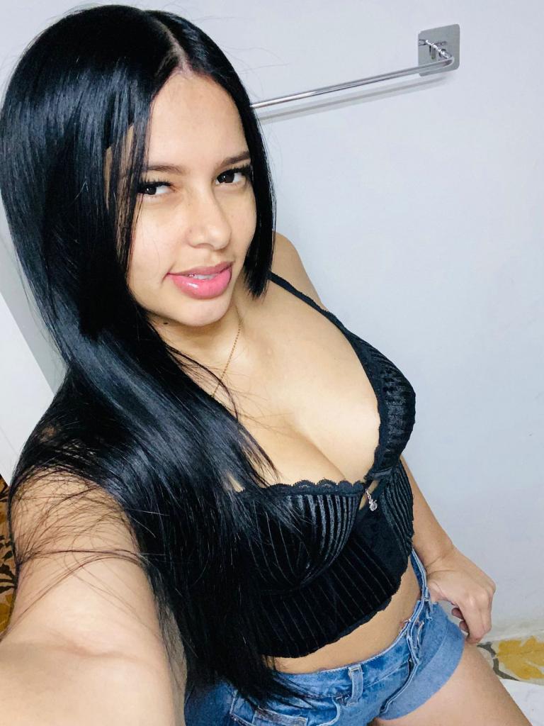 631770280: Chica busca chico en Valencia