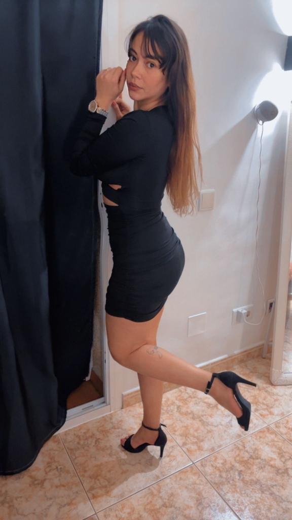 632589135: Chica busca chico en Ibiza