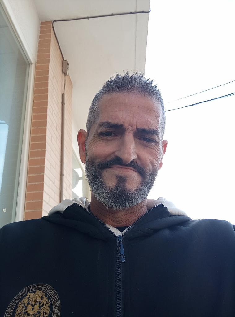 Chico busca chica en Valencia: 