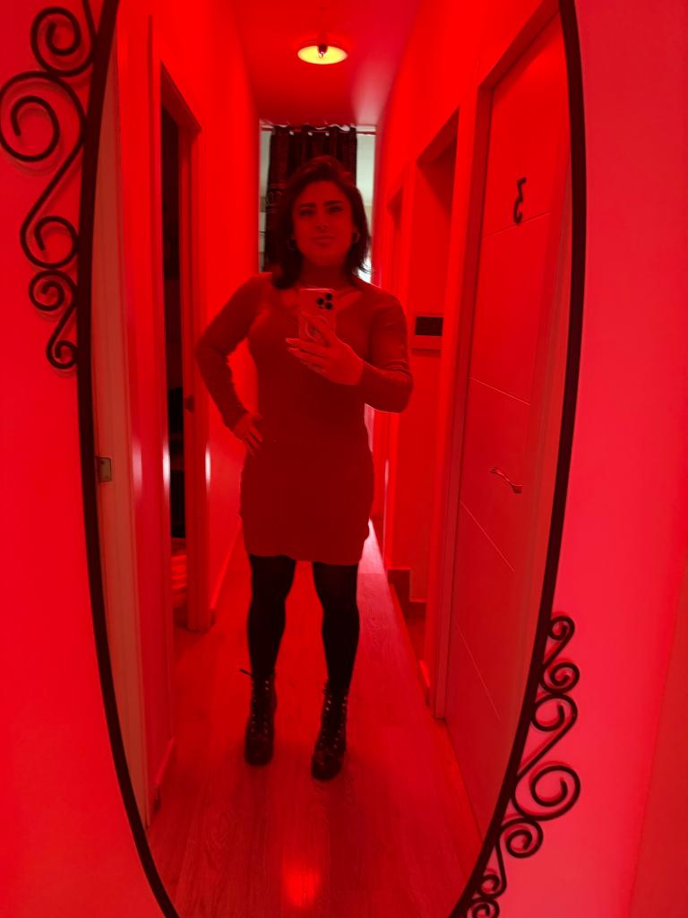 614418904: Travesti en Valencia