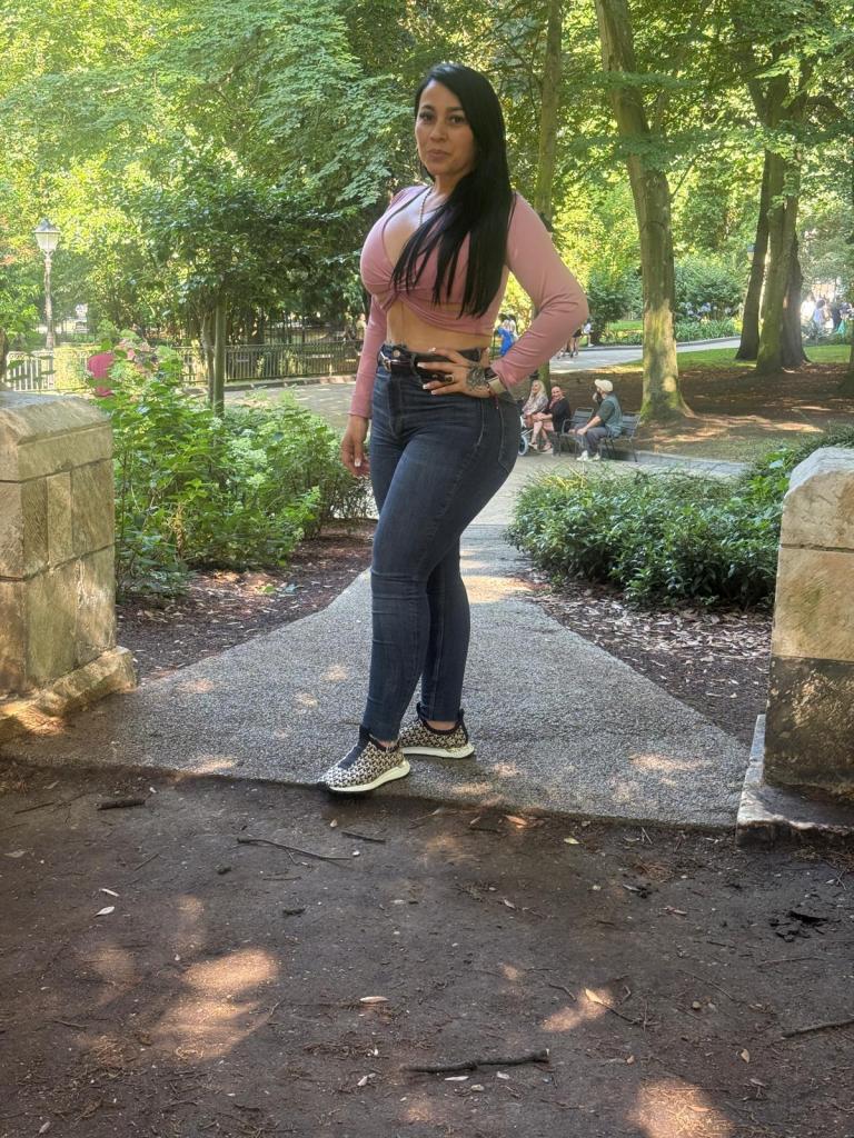 641525339: Chica busca chico en Pontevedra