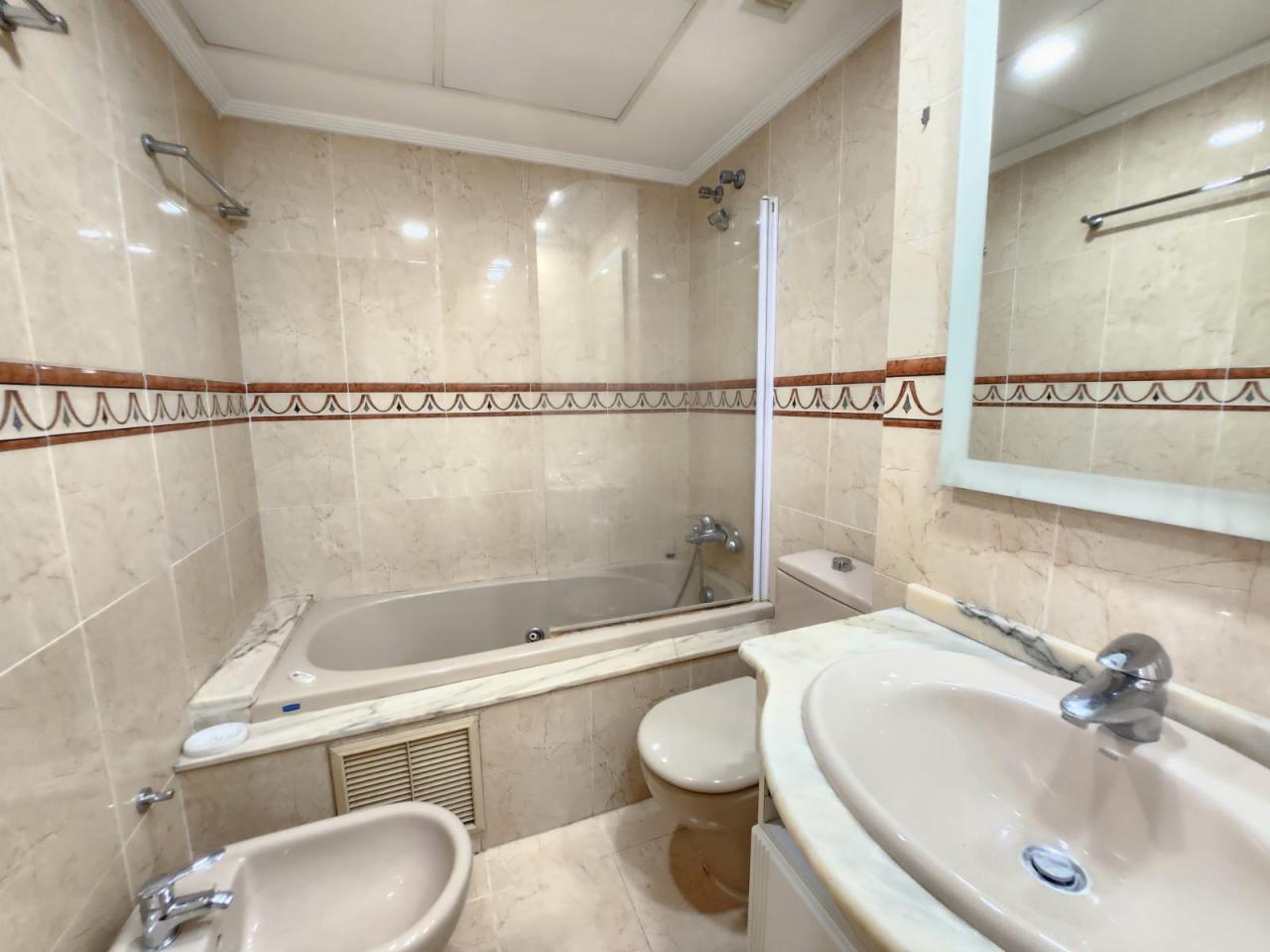 672585010:  en Valencia