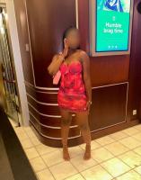 613579975: Chica busca chico en Madrid