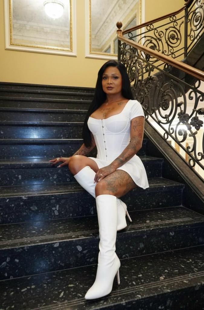 641615494: Transexual en Melilla