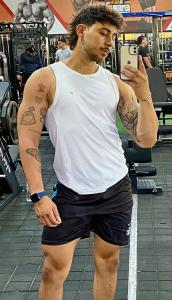 672044911: Chico busca chica en Navarra