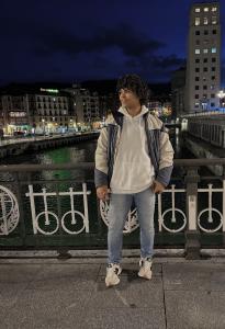 747436726: Chico busca chica en Alicante