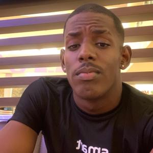 667021094: Chico busca chica en Madrid