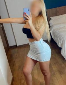 684763168: Chica busca chico en Sevilla