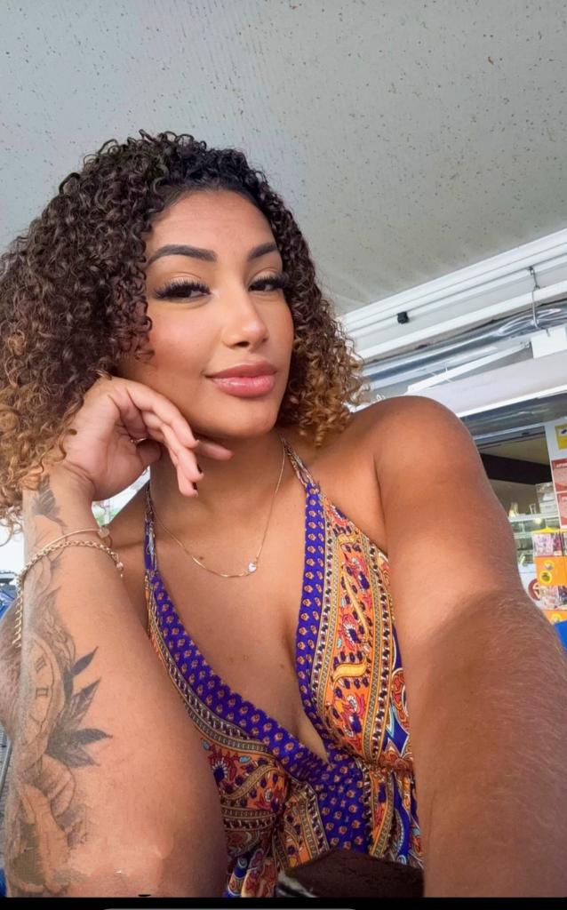 699330350: Chica busca chico en Málaga