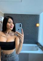 604213613: Chica busca chico en Barcelona