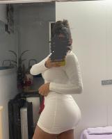 631054888: Chica busca chico en Barcelona