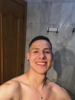 662632064: Chico busca chica en Valencia