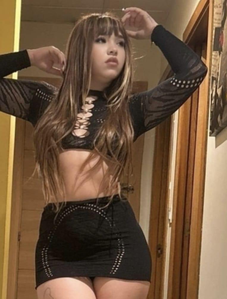 676463299: Chica busca chico en Pontevedra